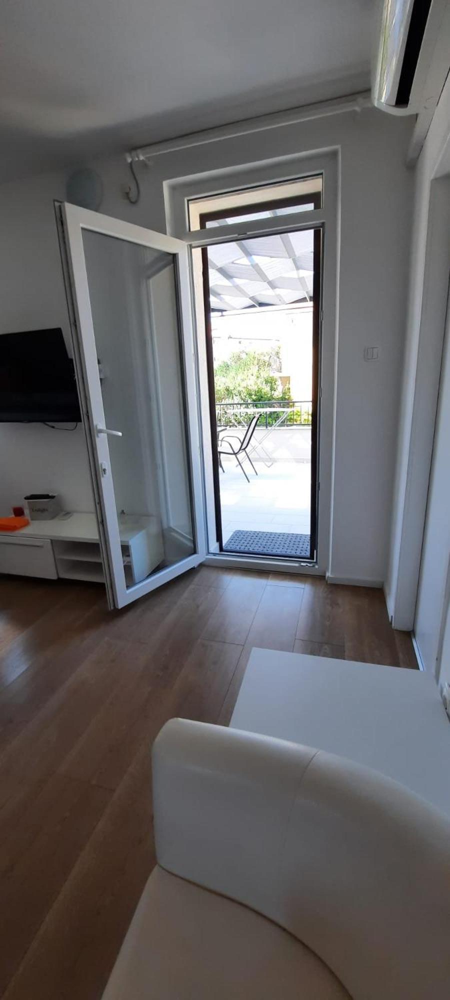 Beach Apartment Kate With Sea View, Balcony And Parking, Murter, Dalmatia Zewnętrze zdjęcie
